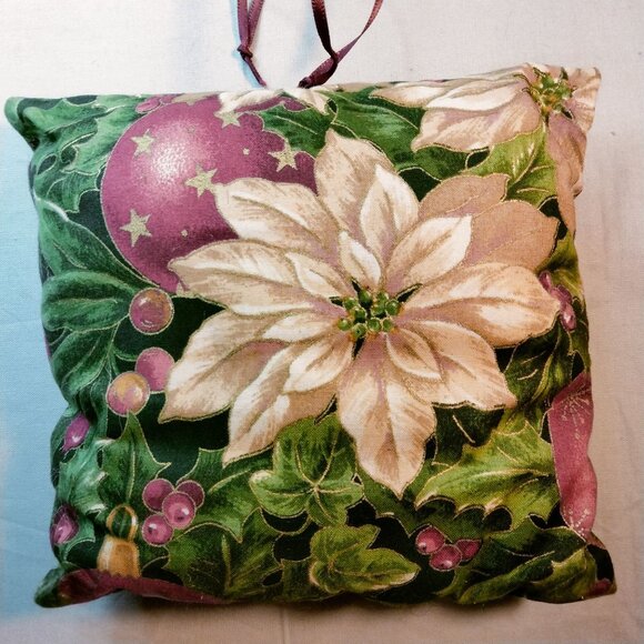 All Hearts Come Home For Christmas Pillow Ornaments Handmade Embroidered - Picture 2 of 3